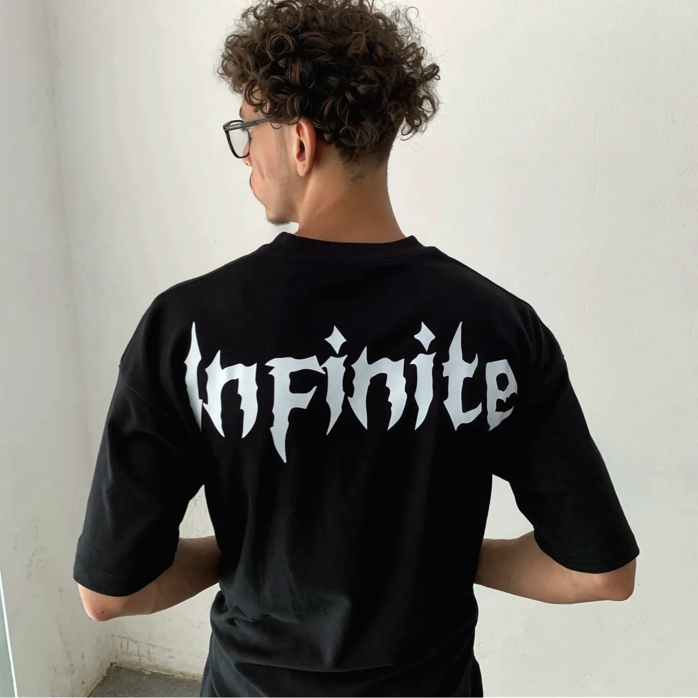 Infinite T-shirt (Black)